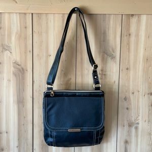Relic crossbody purse